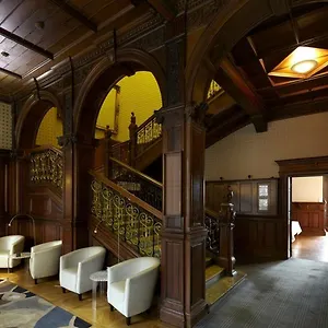 B+B Edinburgh Hotel EDI